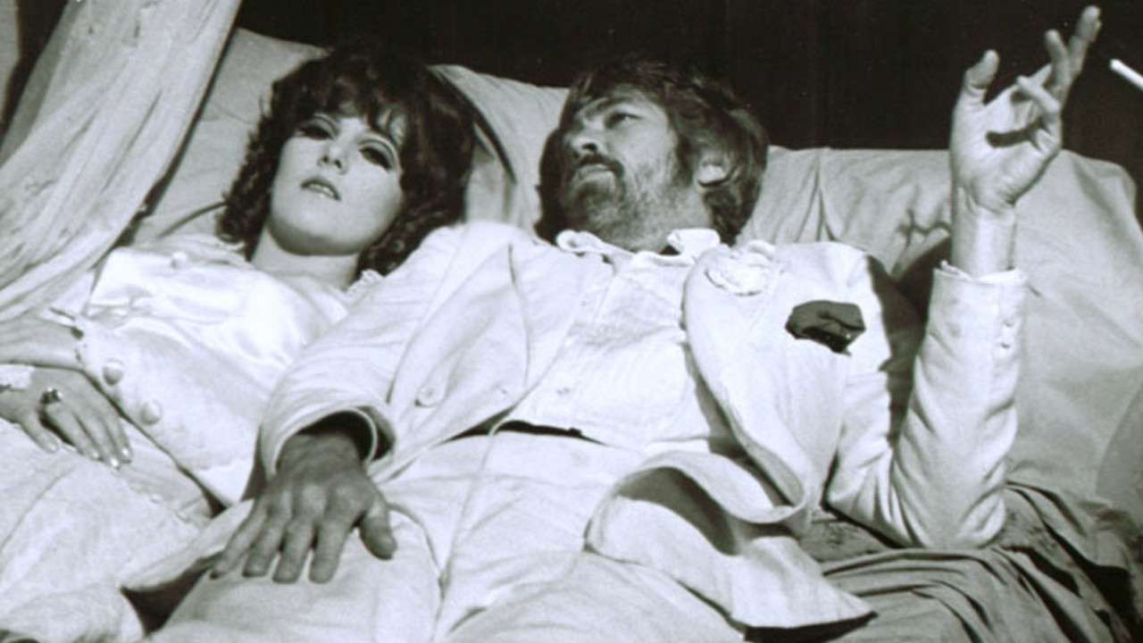 La poiana vola sul tetto