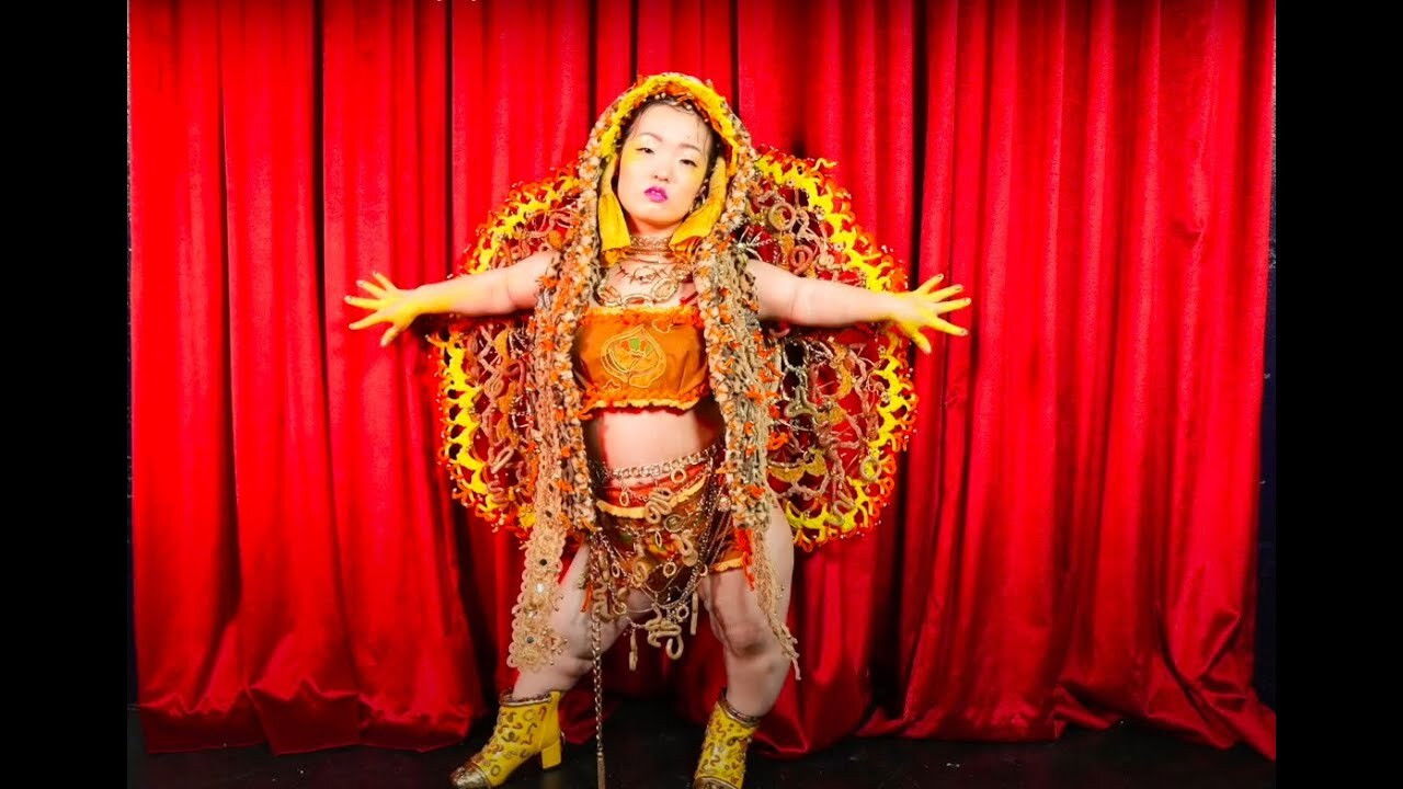 対話する衣服-６組の“当事者”との葛藤-