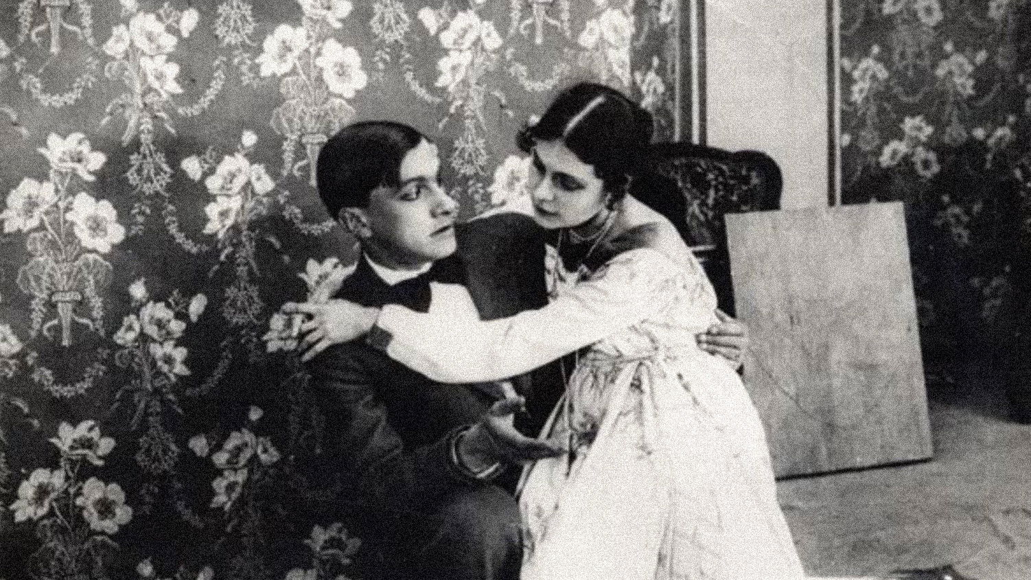 Закованная фильмой