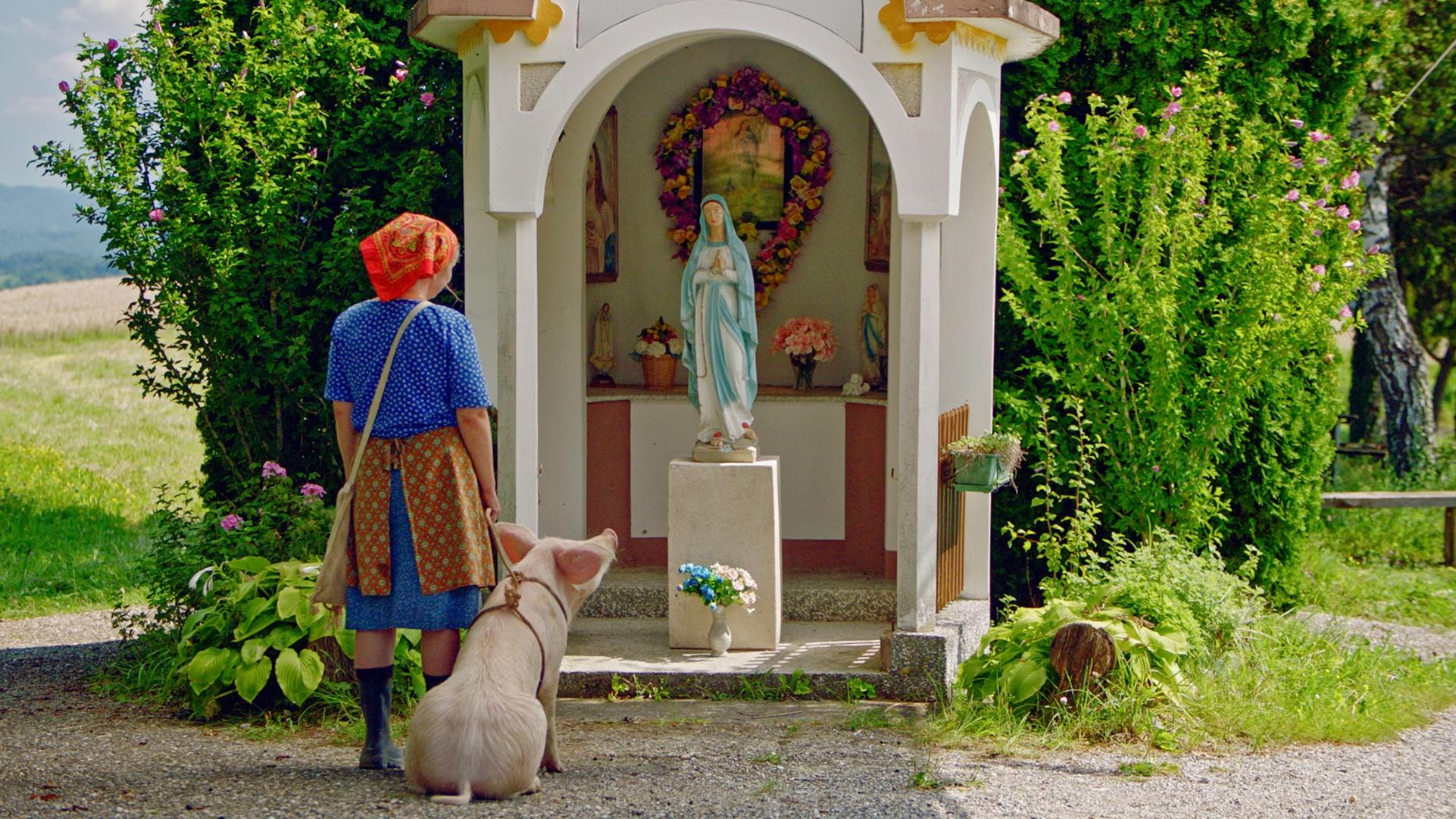 Nosila je rubac črleni